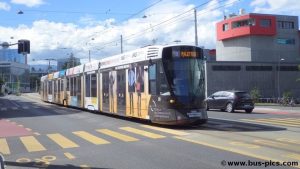 Les étudiants de l'IMSG voyagent en ville de Genève dans le tram du Cercle des Dirigeants d'Entreprises